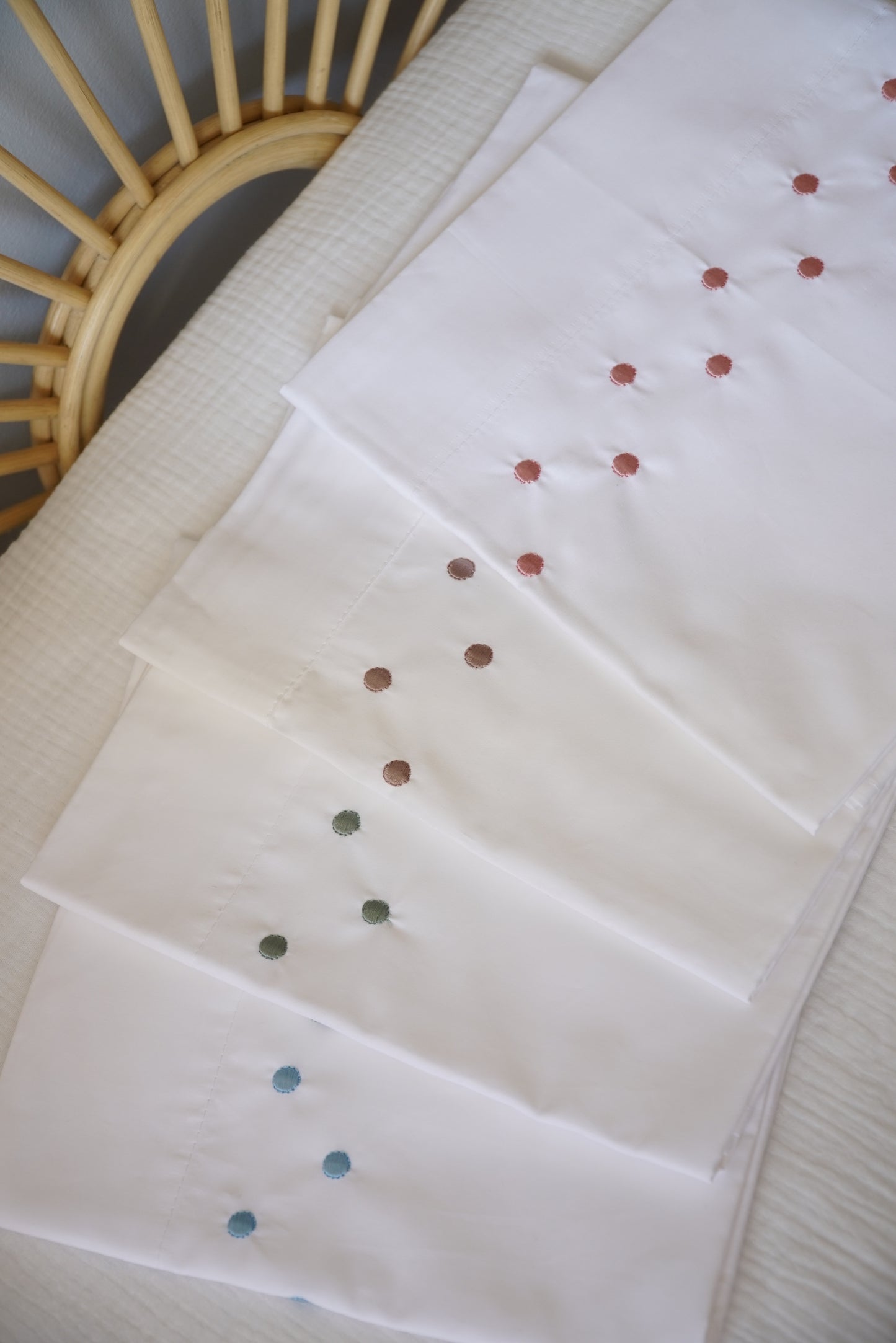 Ensemble Drap + Coussin Naissance Brodé Beige