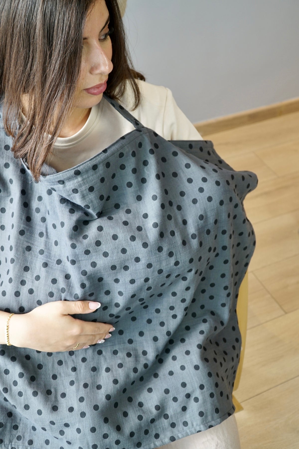 Tablier d'allaitement en gaze Gris à pois
