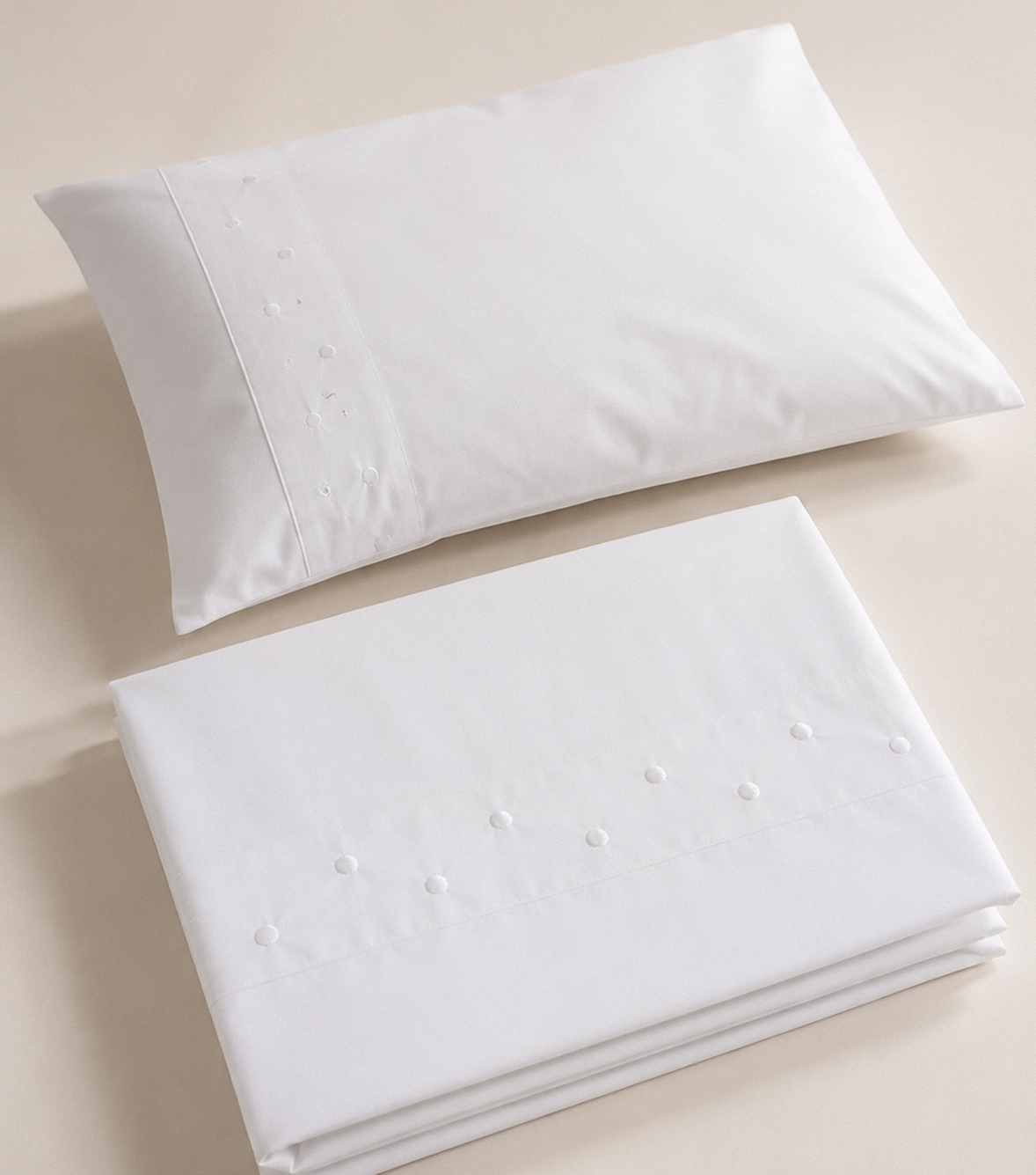 Ensemble Drap + Coussin Naissance Brodé Ton sur Ton