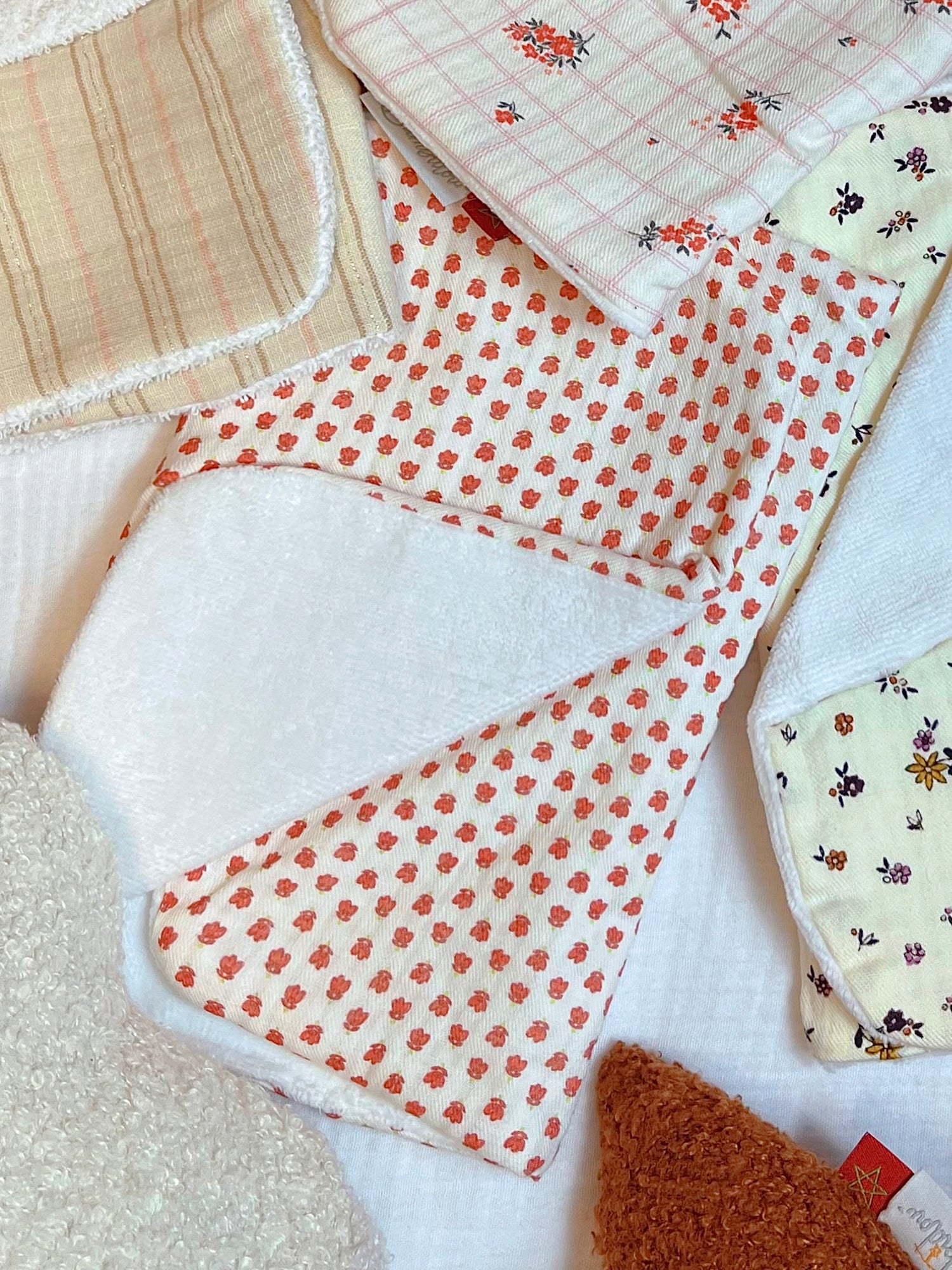 Serviette de Rot Bavoir d'épaule Tulipe Rouge